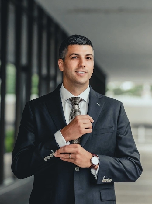 Photo of Chris Dixon of The Dixon Injury Firm, illustrating the firm’s commitment to helping St. Louis car accident victims pursue compensation and recovery.
